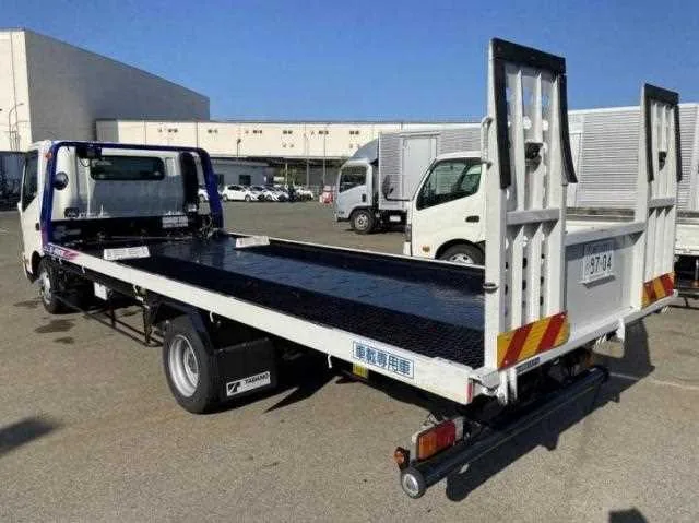 Hino Dutro 2025 — миниатюра 4