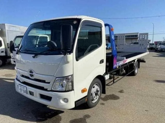 Hino Dutro 2025 — фото 1, купить с доставкой в Москву
