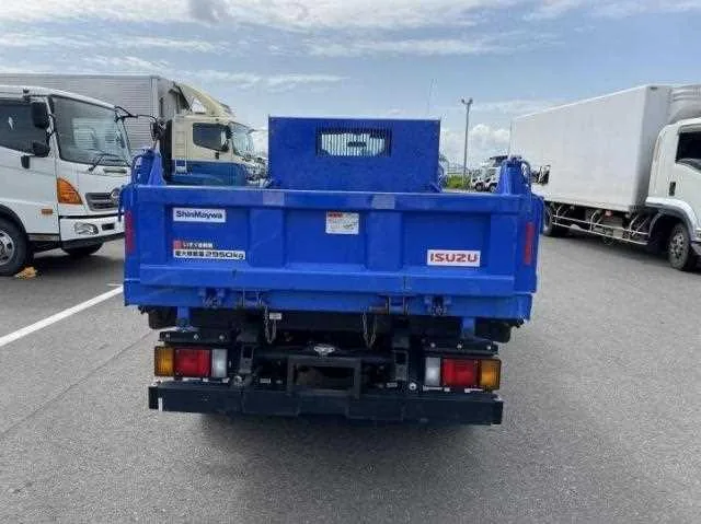 Isuzu Elf Truck 2023 — миниатюра 2