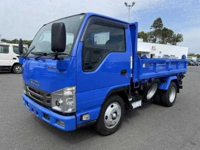 Isuzu Elf Truck 2023 — фото 1, купить с доставкой в Москву