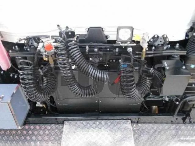 Mitsubishi Fuso Super Great 2025 — миниатюра 5