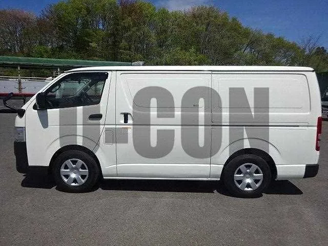 Toyota Hiace Van 2024 — миниатюра 4