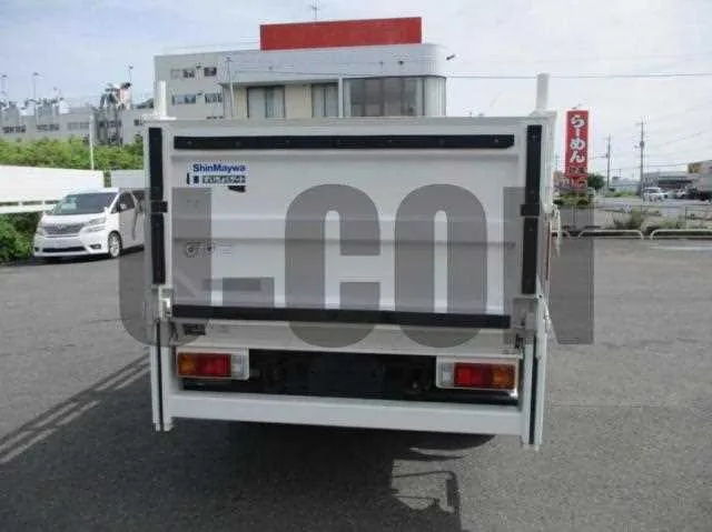 Hino Dutro 2022 — миниатюра 4