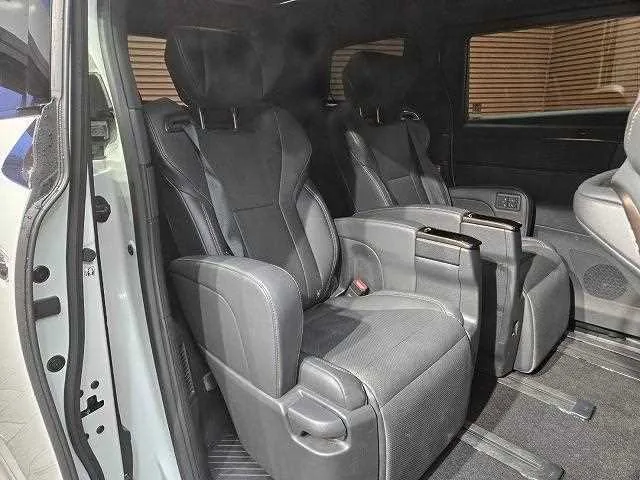 Toyota Alphard G Z 2023 — миниатюра 3