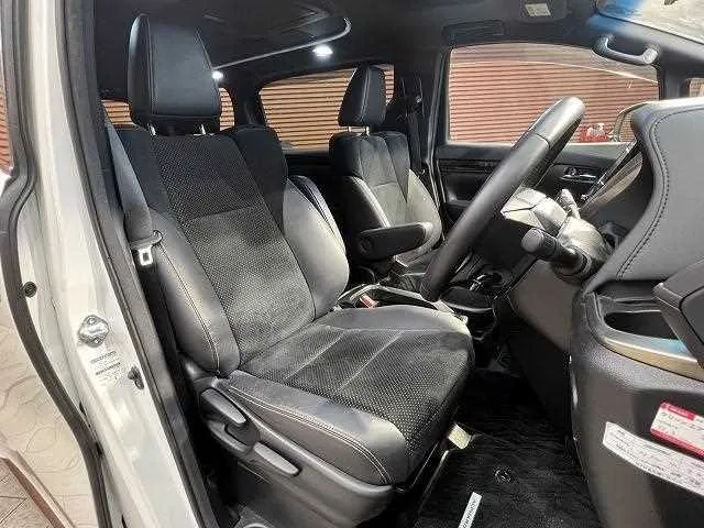 Toyota Alphard G 2022 — миниатюра 5