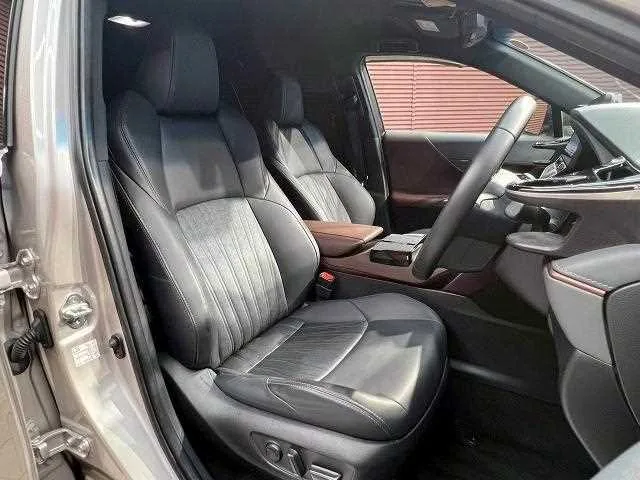 Toyota Harrier Hybrid Z 2023 — миниатюра 5