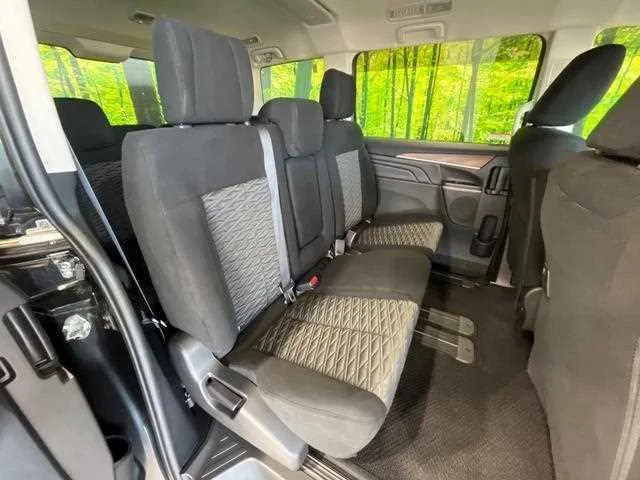 Mitsubishi Delica D:5 2024 — миниатюра 3