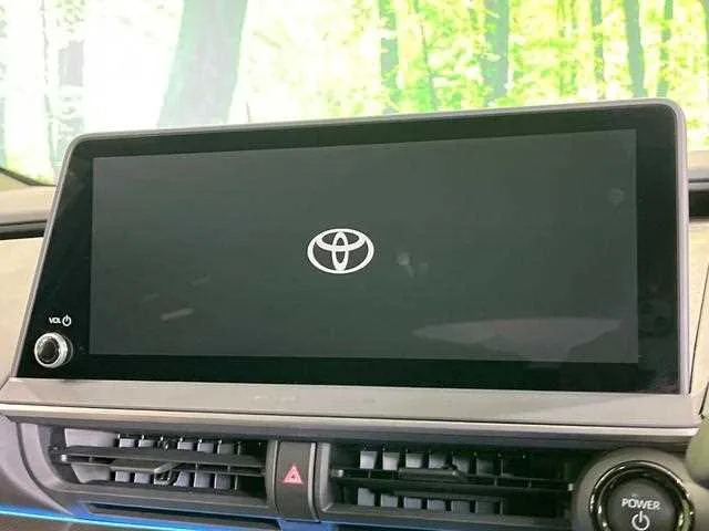Toyota Prius 2023 — миниатюра 2