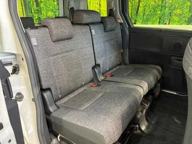 Toyota Sienta 2023 — миниатюра 3