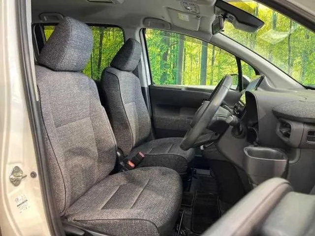 Toyota Sienta 2023 — миниатюра 5