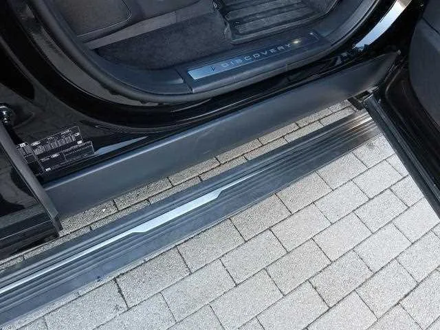 Land Rover Discovery 2025 — миниатюра 2
