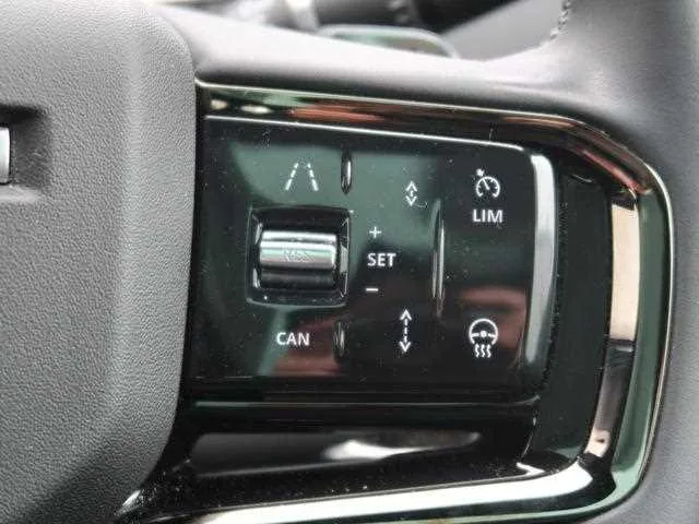 Land Rover Land Rover Others 2024 — миниатюра 2