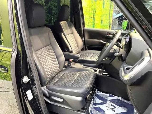 Toyota Voxy 2023 — миниатюра 5