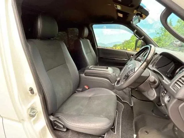 Toyota Hiace Van 2024 — миниатюра 5