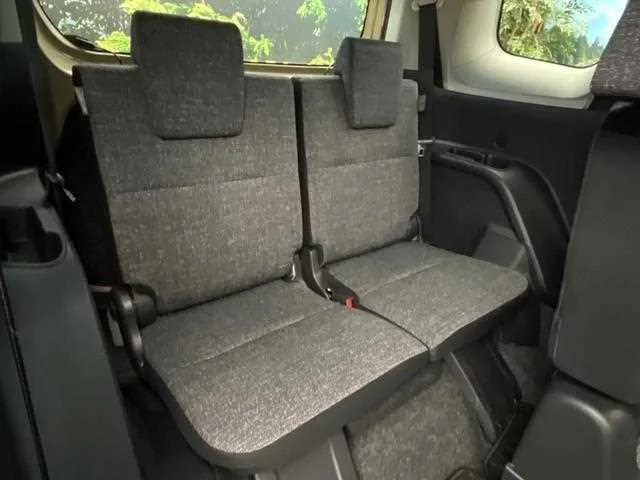 Toyota Sienta 2024 — миниатюра 3