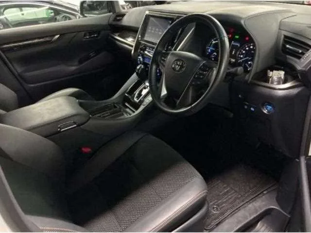 Toyota Alphard Hybrid 2022 — миниатюра 3