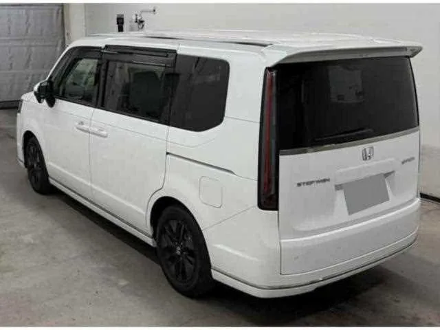 Honda Step WGN 2022 — миниатюра 2