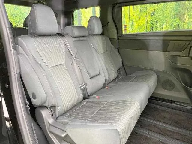 Toyota Alphard Hybrid 2026 — миниатюра 3