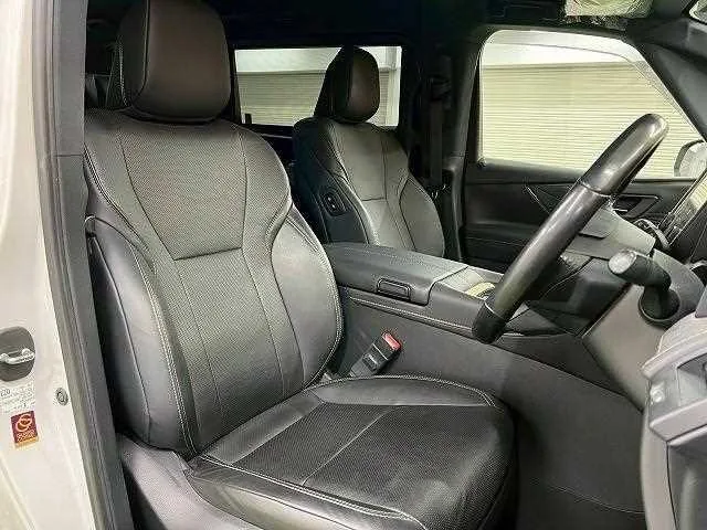 Toyota Alphard Hybrid Z 2023 — миниатюра 3