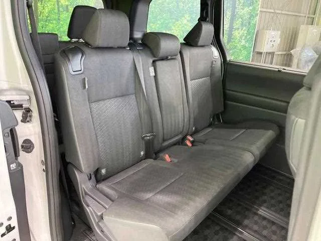 Toyota Noah 2023 — миниатюра 3