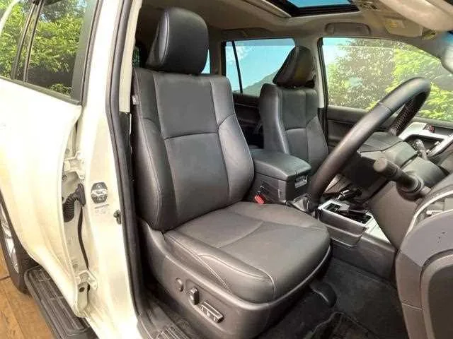 Toyota Land Cruiser Prado 2022 — миниатюра 5