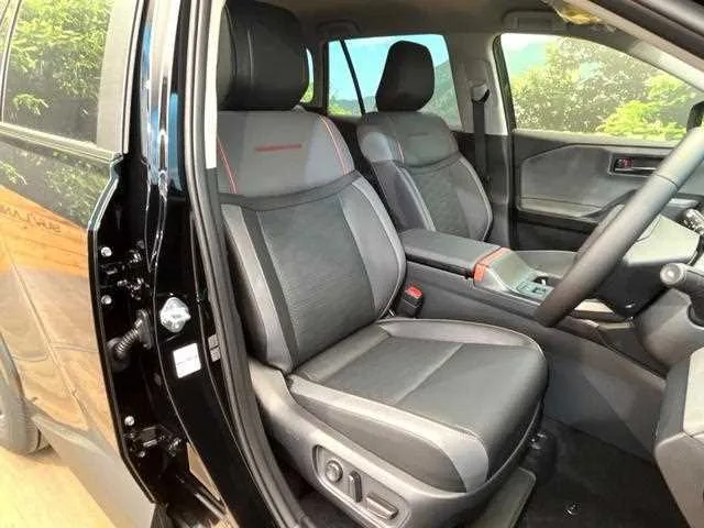 Toyota RAV4 2026 — миниатюра 5