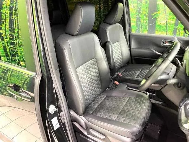 Toyota Voxy 2022 — миниатюра 5