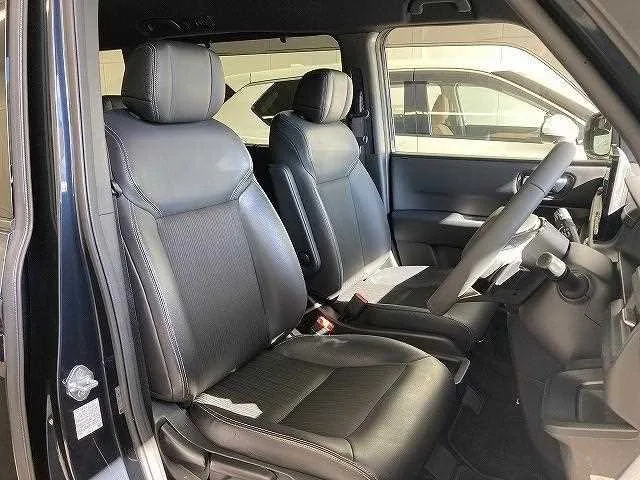 Honda Step WGN 2022 — миниатюра 2