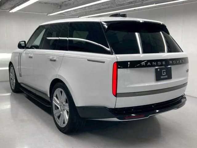 Land Rover Range Rover 2023 — миниатюра 5