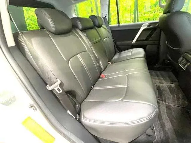 Toyota Land Cruiser Prado 2023 — миниатюра 3