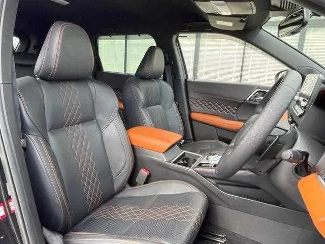 Mitsubishi Outlander 2023 — миниатюра 3