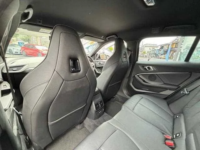 BMW 1 Series 2022 — миниатюра 4