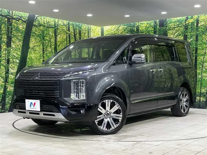 Mitsubishi Delica D:5 2022 — фото 1, купить с доставкой в Москву