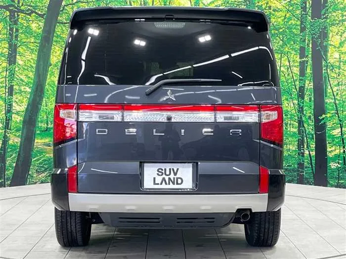 Mitsubishi Delica D:5 2023 — миниатюра 2