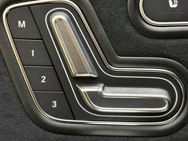 Mercedes-Benz A-Class 2024 — миниатюра 5