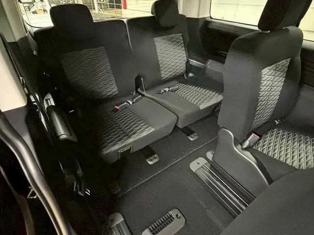 Mitsubishi Delica D5 P 2025 — миниатюра 3