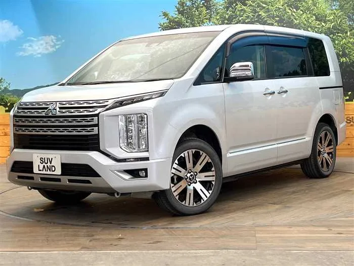Mitsubishi Delica D:5 2024 — фото 1, купить с доставкой в Москву