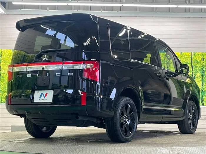 Mitsubishi Delica D:5 2025 — миниатюра 3
