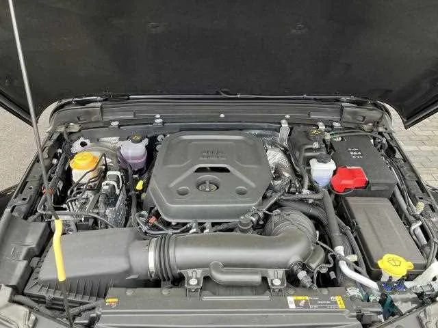 Jeep Wrangler 2025 — миниатюра 3