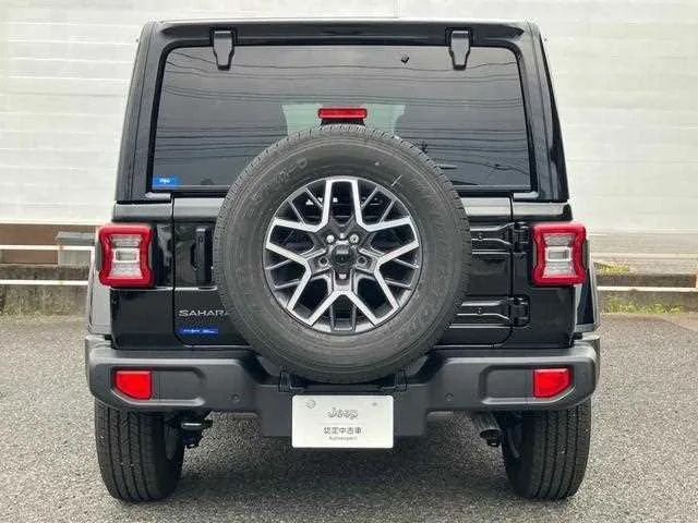 Jeep Wrangler 2025 — миниатюра 4