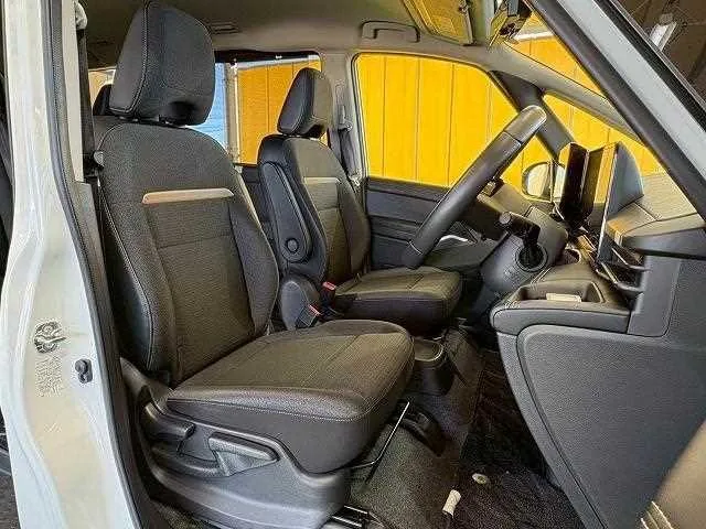 Nissan Serena 2023 — миниатюра 3