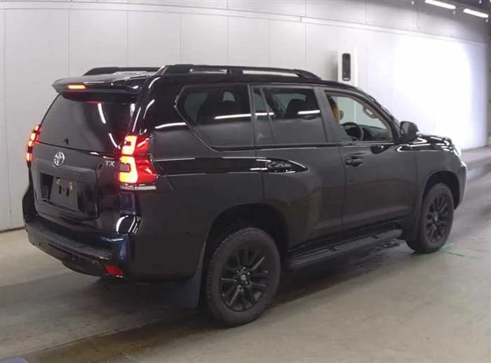 Toyota Land Cruiser Prado TX-L MAT BLACK SUNROOF 7-SEATS 2023 — миниатюра 4