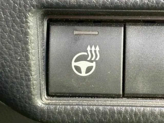 Toyota Prius Z 2024 — миниатюра 5