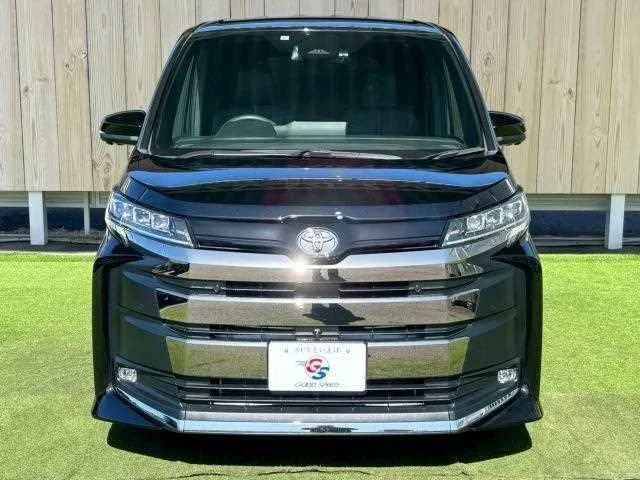 Toyota Noah 2023 — миниатюра 4