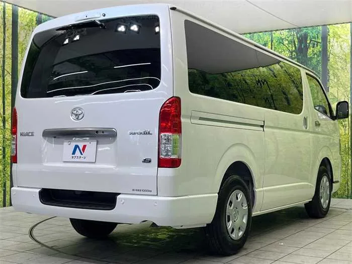 Toyota Hiace Van 2026 — миниатюра 3