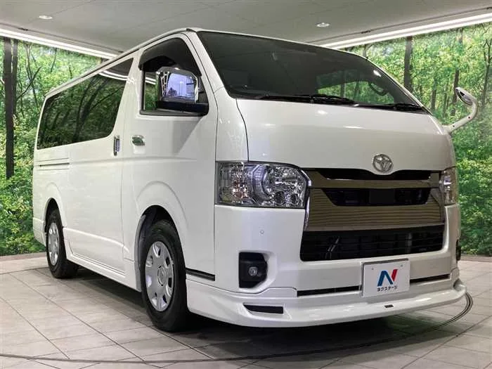 Toyota Hiace Van 2023 — миниатюра 3