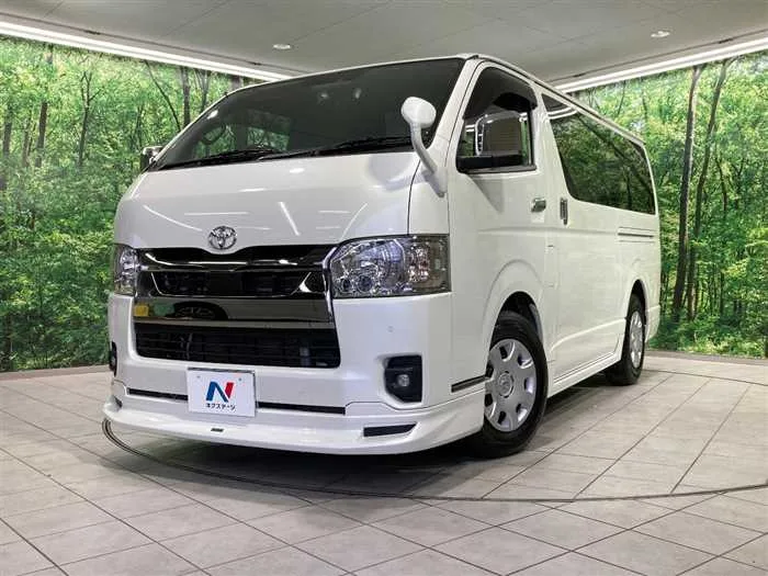 Toyota Hiace Van 2023 — фото 1, купить с доставкой в Москву