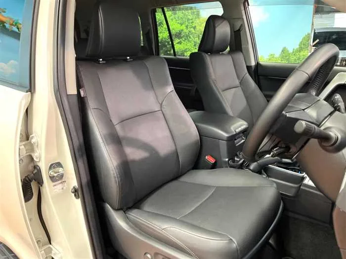 Toyota Land Cruiser Prado 2023 — миниатюра 3
