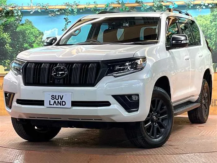 Toyota Land Cruiser Prado 2023 — фото 1, купить с доставкой в Москву