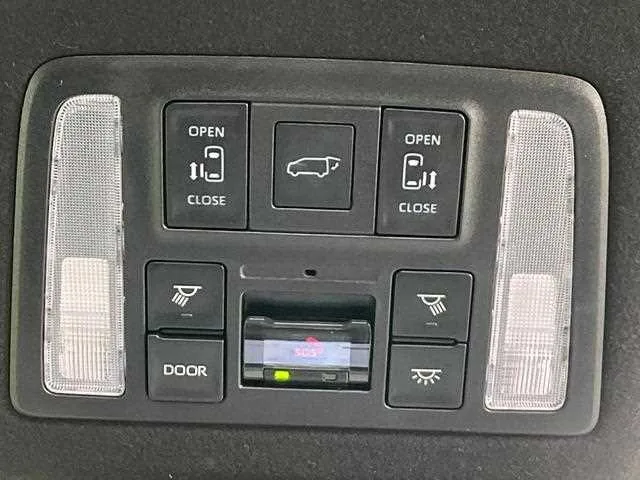 Toyota Noah 2024 — миниатюра 2